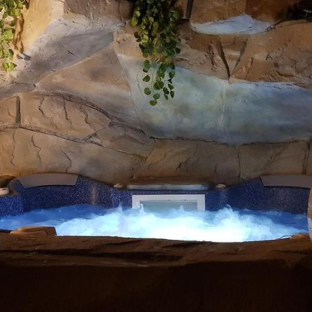 Le Lodge Origin Sainte-Suzanne Zewnętrze zdjęcie