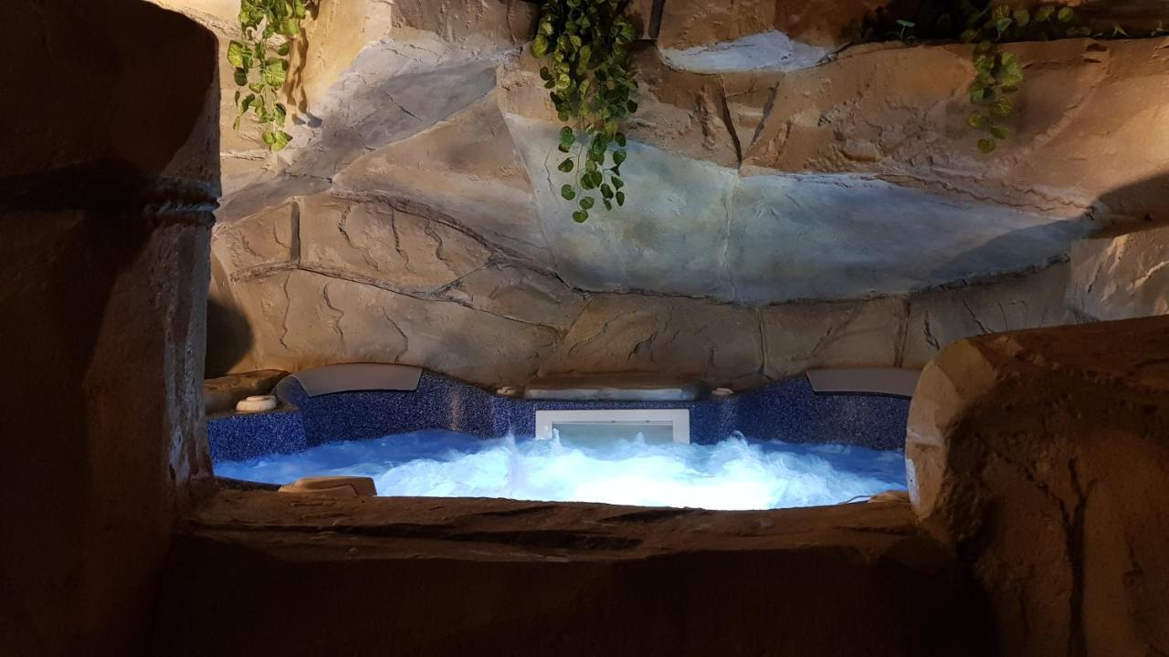 Le Lodge Origin Sainte-Suzanne Zewnętrze zdjęcie